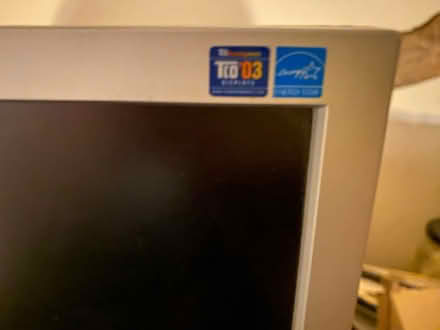 Photo of free Samsung 19” monitor and multi media keyboard speakers mous (Isfield TN22) #3