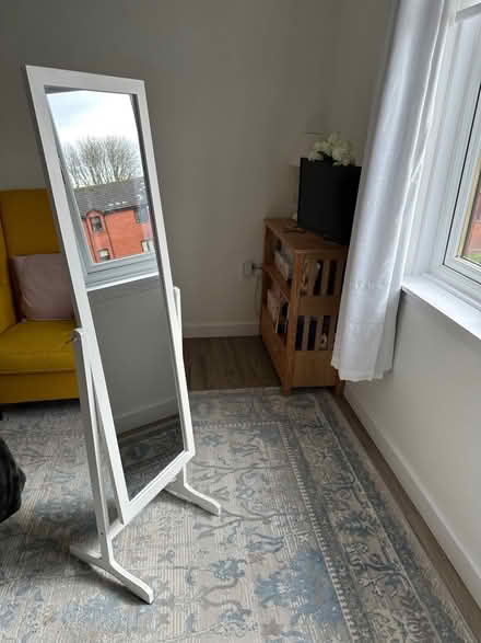 Photo of free Full length mirror (East Dunbartonshire G64) #2