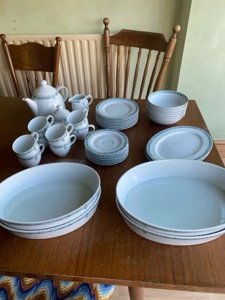Photo of free China set (Peterborough Broadway PE1) #2