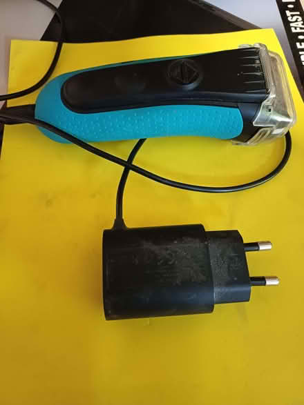 Photo of free Electric Shaver and charger (Heaton Norris SK4) #1