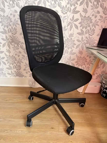 Photo of free Desk Chair - Adjustable Height (Greenwich SE10) #1