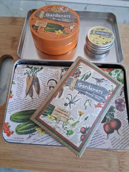 Photo of free Gardener's gift tin (Sprowston NR7) #1