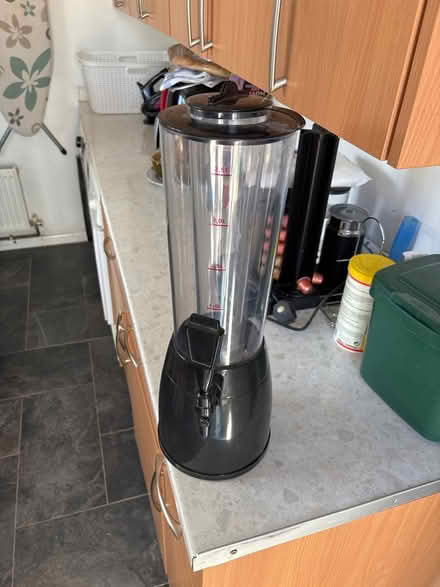 Photo of free 2.5l drinks dispenser (Tilgate) #1