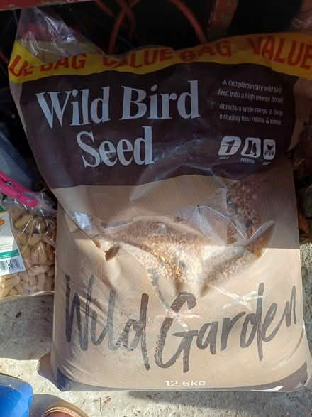 Photo of free Large and small bag of Bird Seed (Kidlington OX5) #1