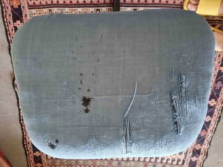 Photo of free kneeling chair on wheels (Hersham KT12) #3