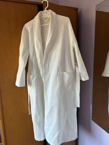 Photo of free White Company waffle robe (Barkham RG41) #1