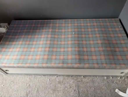 Photo of free Single divan (Nolforkpark S2) #1