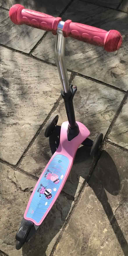 Photo of free Peppa Pig 3 Wheel Pink Scooter (BR6) #4
