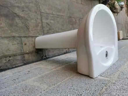Photo of free Bathroom pedestal. (Stratton on the Fosse BA3) #2