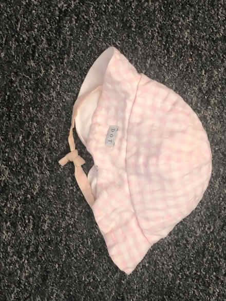 Photo of free Girls sun hat age 6-8 (King's Hedges Ward CB4) #1