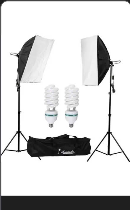 Photo of free Photographers studio lighting kit (West hill Dartford) #1
