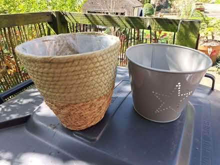 Photo of free Hanging Baskets and Pots (Dronfield S18) #3