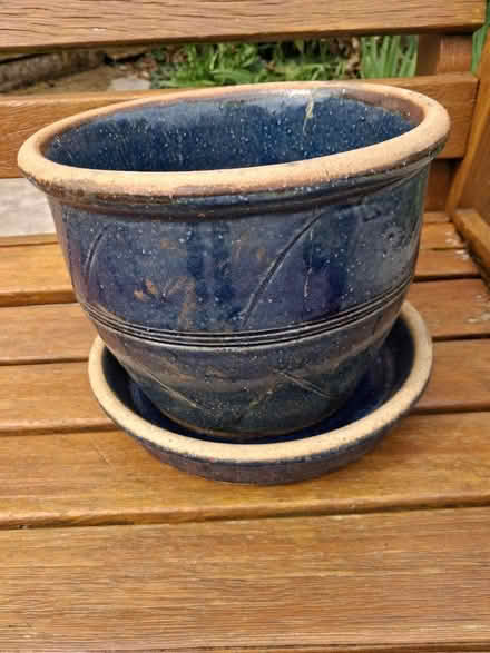 Photo of free Plant pots (Fleetville) #4