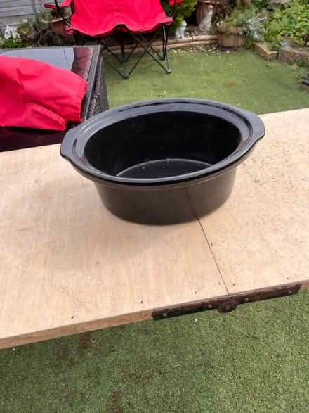 Photo of free large slow cooker bowl (LU2) #1