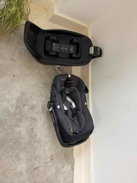 Photo of free Used car seat (N8 near fire station) #1