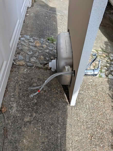 Photo of free Worktop and sink (Bromley BR1) #2