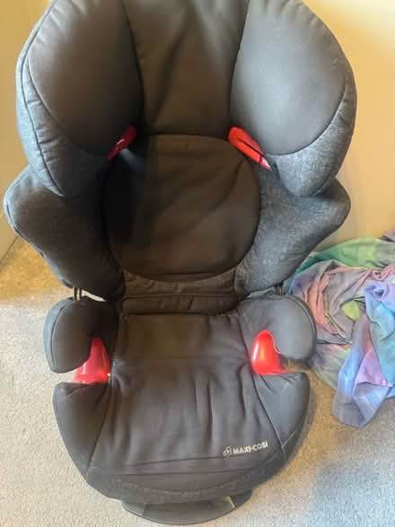 Photo of free Car Seat for Children (Chigwell IG7) #1