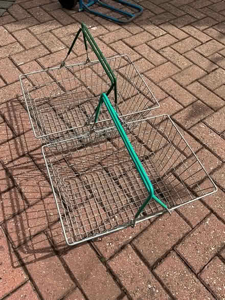 Photo of free 2 wire baskets (Hextable BR8) #1
