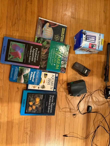 Photo of free 28 gallon fish tank and accessories (Goldens Bridge, NY) #2