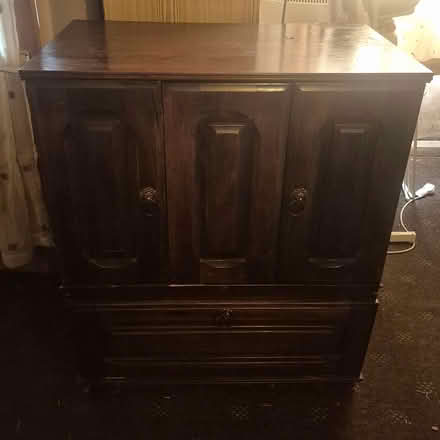 Photo of free Old tv cabinet (Longton PR4 5) #1