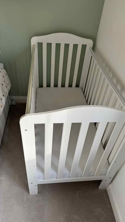 Photo of free Baby’s Cot (Goffs Oak EN7) #2
