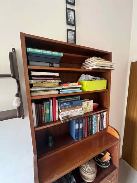 Photo of free Mahogany Victorian bookcase (Eynsham OX29) #4