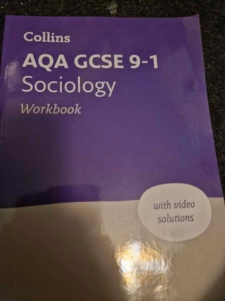 Photo of free AQA gcse sociology workbook (Wigmore HR6) #1