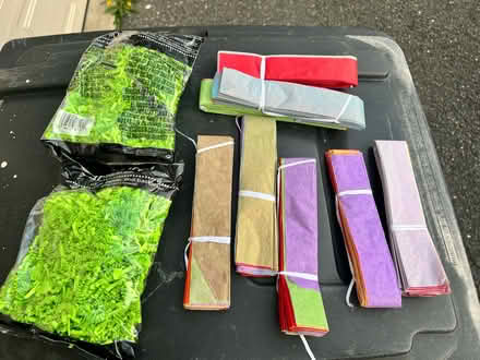 Photo of free Random decorations (N. Stamford) #1