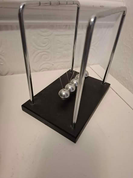 Photo of free Newton's cradle (ME20) #2