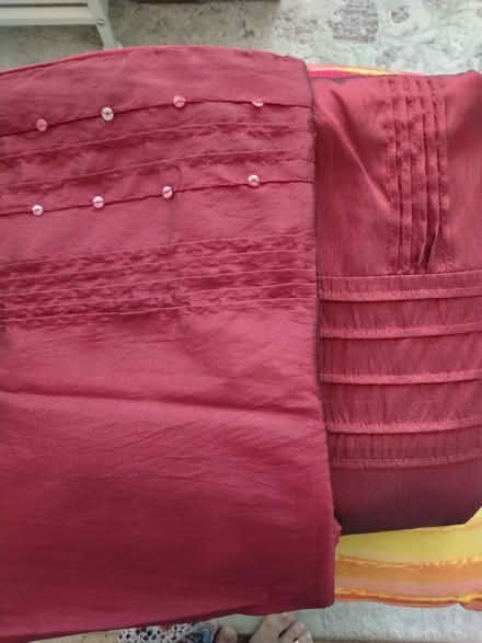 Photo of free King size bedding sets (Church End MK43) #1