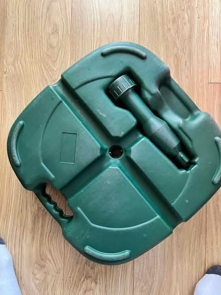 Photo of free Parasol umbrella base (Cm12 9pp) #2