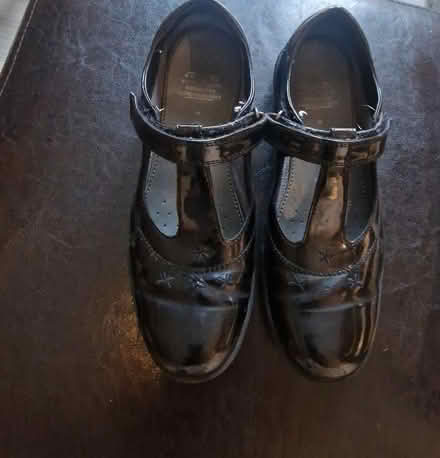 Photo of free Girls Geox patent school shoes size 2.5 (St Albans AL4) #2