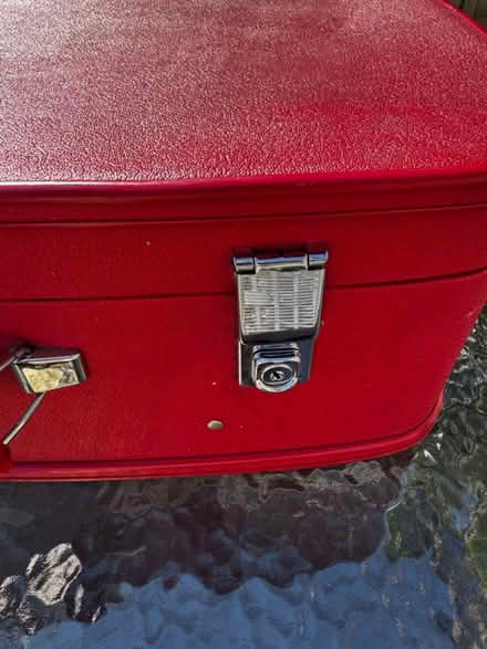 Photo of free vintage suitcase (TN2 3HT) #3