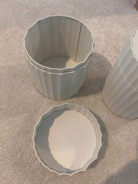 Photo of free White tins (WA4) #4