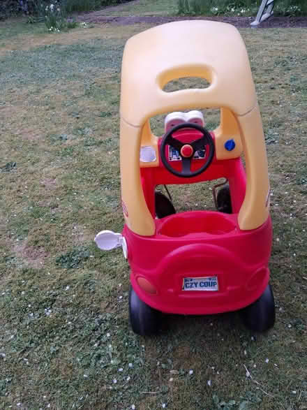 Photo of free Little Tikes car (Fleetville) #2