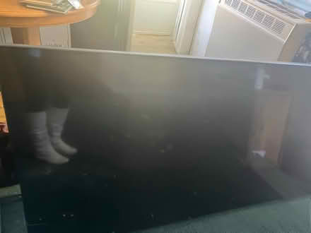 Photo of free 65 inch tv(cracked screen) (37160) #1