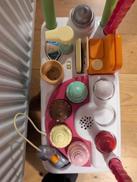 Photo of free leapfrog ice cream cart (Amersham HP6) #3