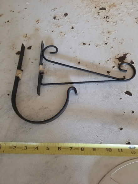 Photo of free wall hanger brackets (Farmington @ 11 Mile) #1