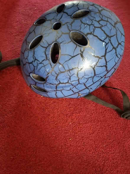 Photo of free Skateboard helmet (ME20) #1