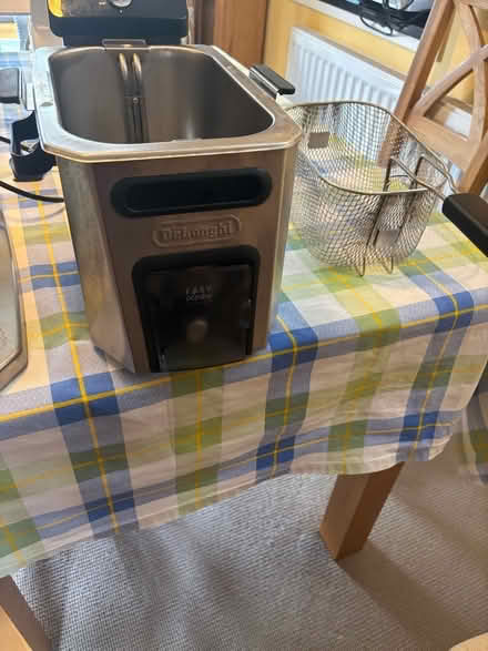 Photo of free Deep fat fryer (Comberton DY10) #3