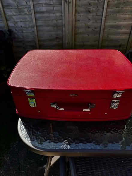 Photo of free vintage suitcase (Sherwood TN2) #4