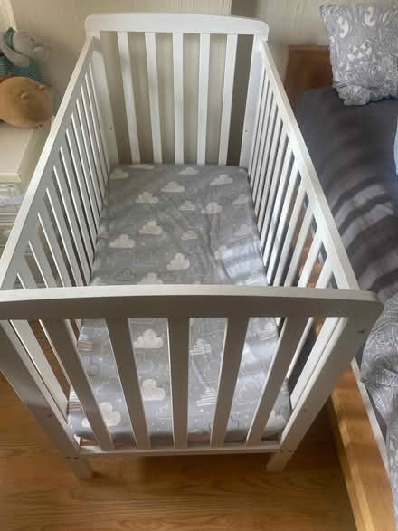 Photo of free Baby cot (Southfields SW19) #1