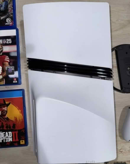 Photo of free PS5 Pro (New York ny) #1