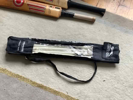 Photo of free Cricket bats and junior stumps set (Southville BS3) #4