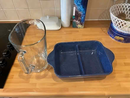 Photo of free Jug and oven tray (Loughborough) #2