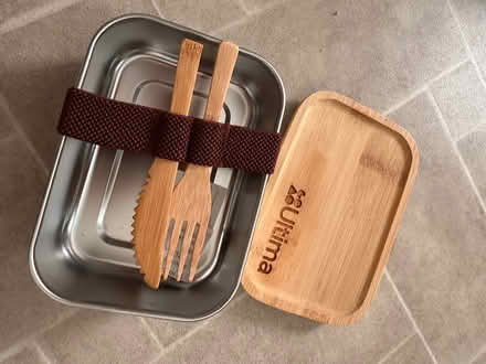 Photo of free Small metal lunchbox (RG30, Reading West) #2