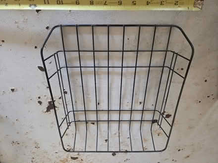 Photo of free wire basket (Farmington @ 11 Mile) #1