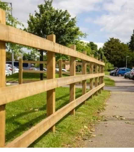 Photo of Fence Posts (Penbeagle TR26) #1