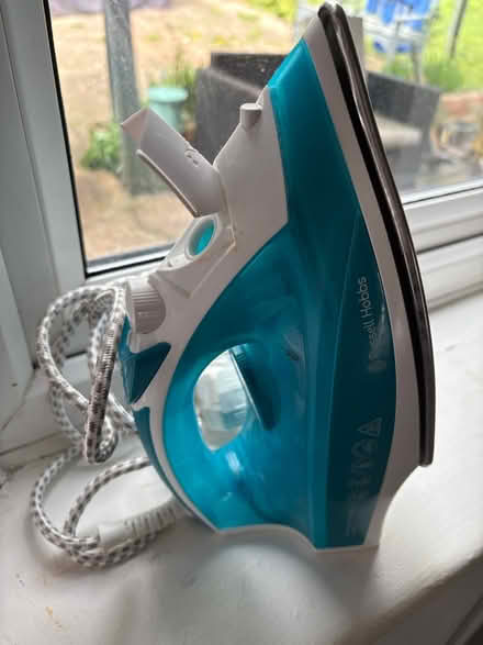 Photo of free Working iron (Kt100lq) #1