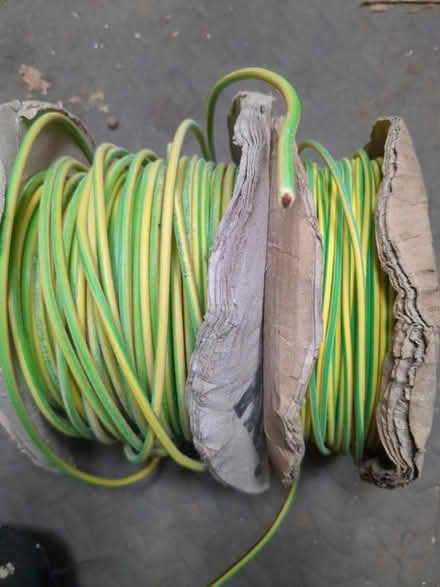 Photo of free Earth wire (Kingswood me17) #1